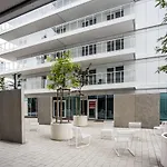 Luksus W Centrum Nad Odra Breslavia