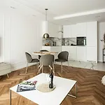 Luksus W Centrum Nad Odra Appartamento Breslavia